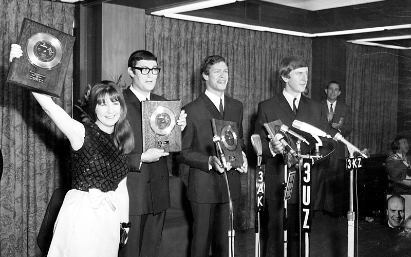 The Seekers receiving their gold record awards for ‘Georgy Girl’, 1967. Photo by Laurie Richards. Australian Performing Arts Collection.