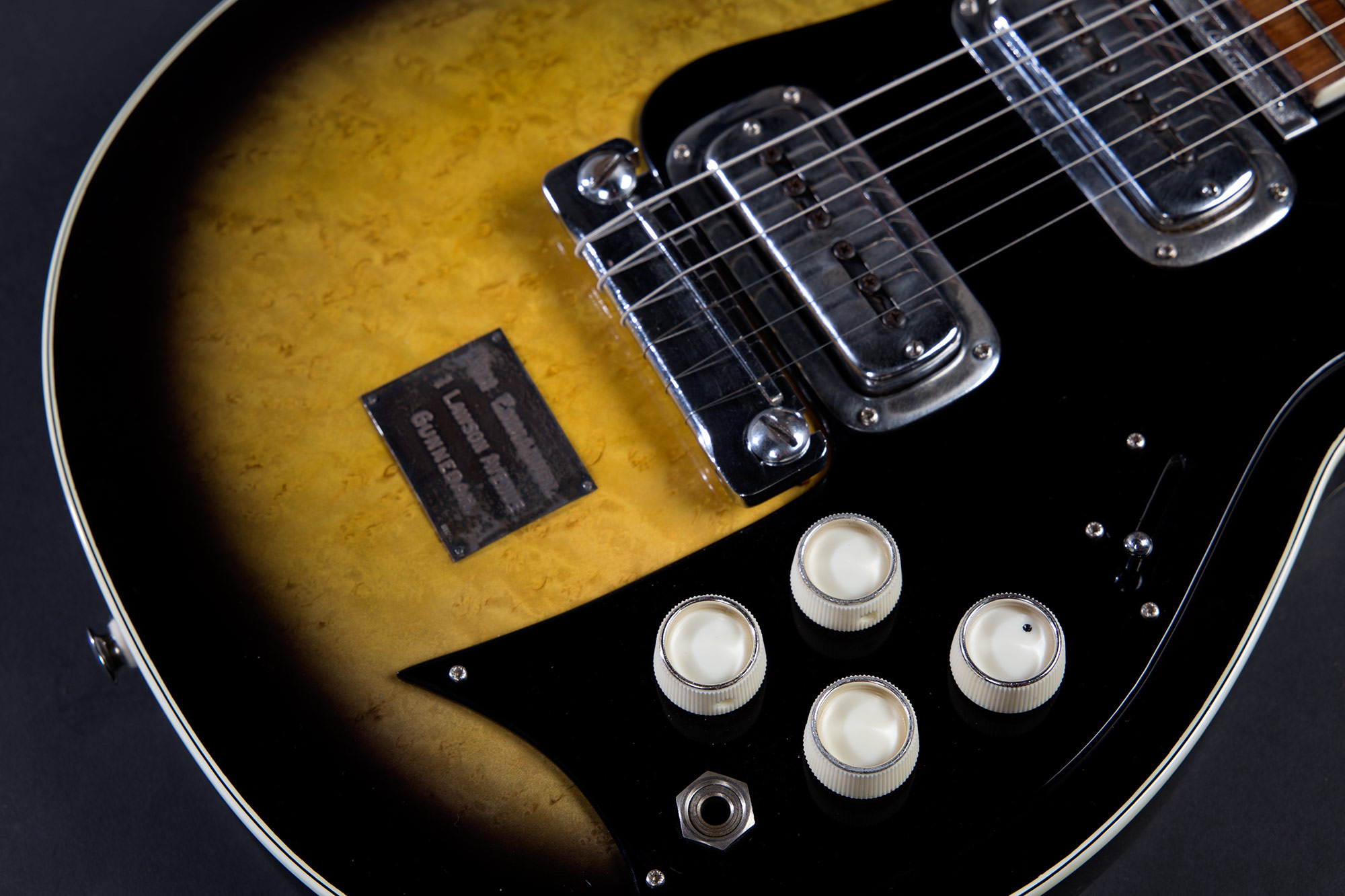 Tommy Emmanuel Guitar